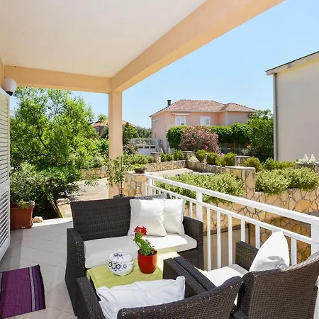 Apartments Sandra Orebić Esterno foto